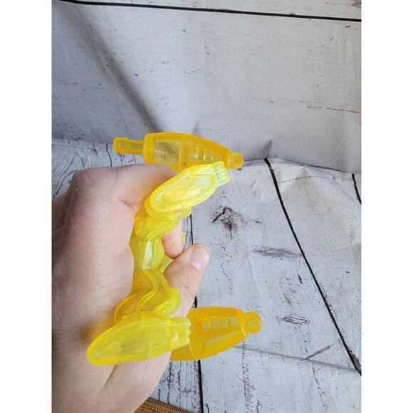 McDonald's Ben 10 armodrillo Ultimate Alien 2011 toy figure - Picture 7 of 7